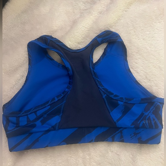 Nike Sports Bra - Picture 3 of 3